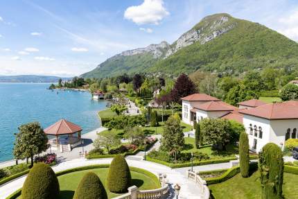 Palace de Menthon · Hôtel 5 étoiles Bord du Lac Annecy · Haute-Savoie