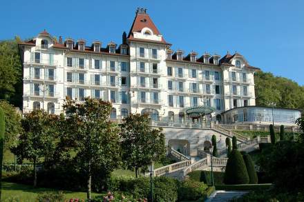 Palace de Menthon · Hôtel 5 étoiles Bord du Lac Annecy · Haute-Savoie